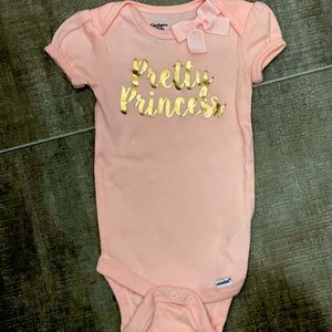 🐢Girls “Pretty Princess” bodysuit with pink bow. 🐢